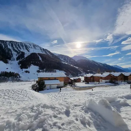 Modern And Bright Opposite Ski-lift Daire
