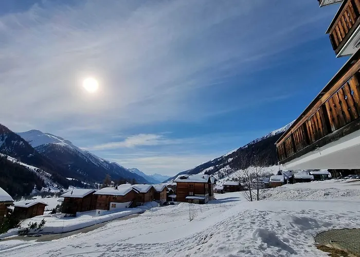 Modern And Bright Opposite Ski-lift Daire