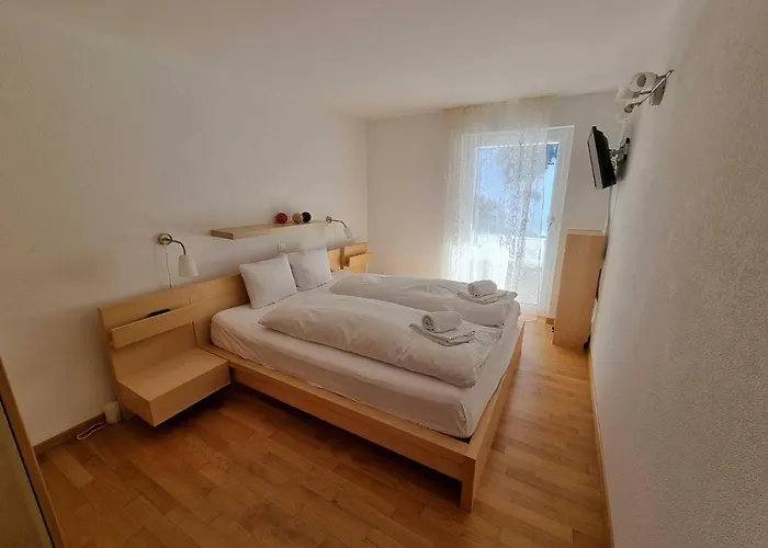 Modern And Bright Opposite Ski-lift Daire *